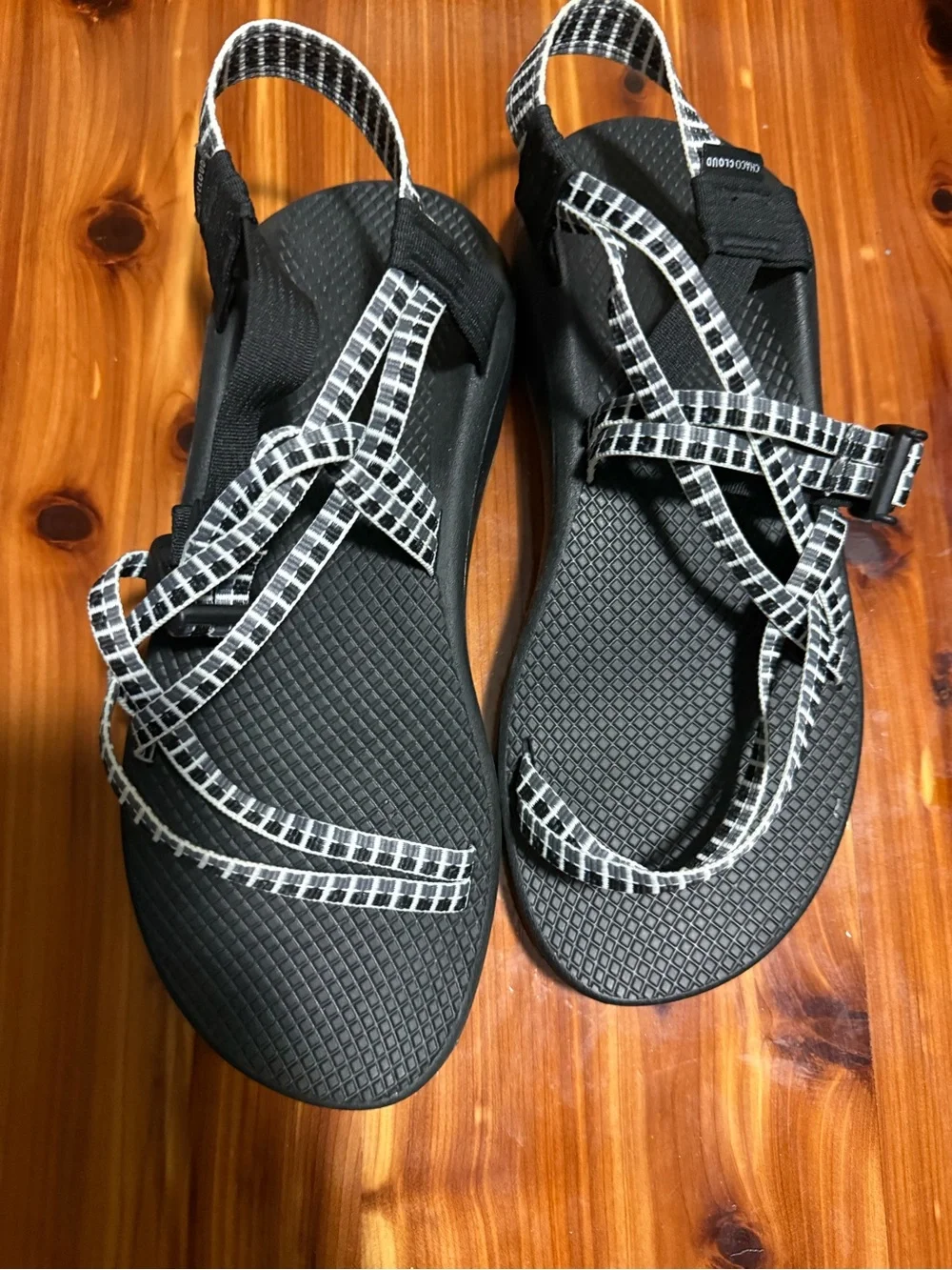 Chaco 11W Cloud Sandals